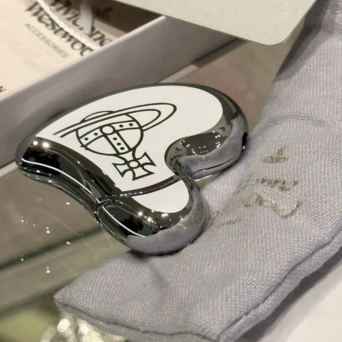 Heart Orb Lighter (2 Colors)