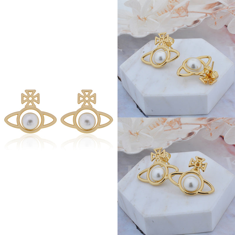 Outline Orb Design Middle Pearl Pendant Earrings (5 Colors)
