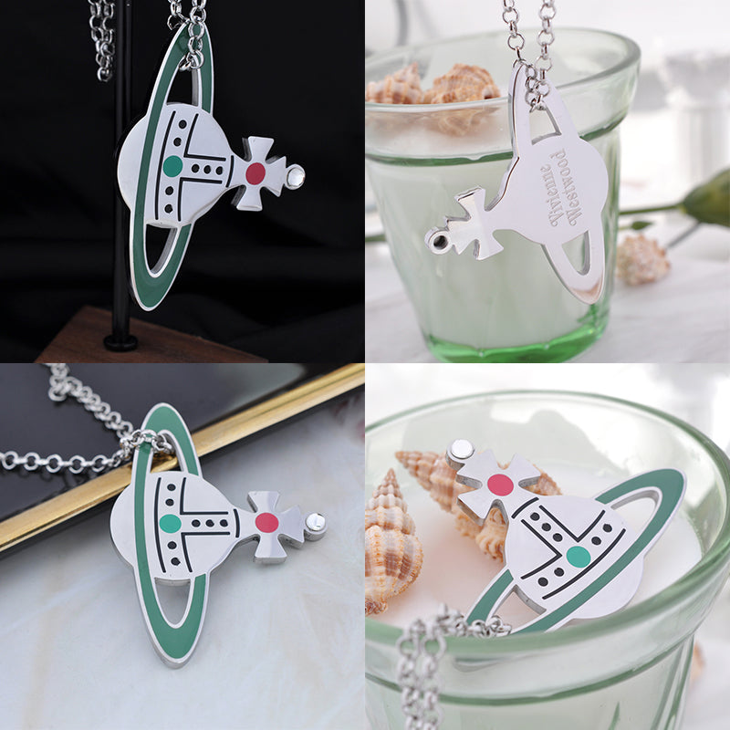 Sideways Hanging 2D Green Details Orb Pendant Necklace